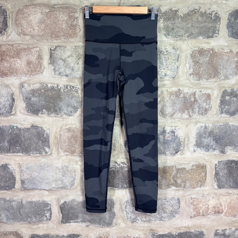 OFFLINE by Aerie Womens Gray Camo High Rise 7/8 Leggings Size Medium Casual